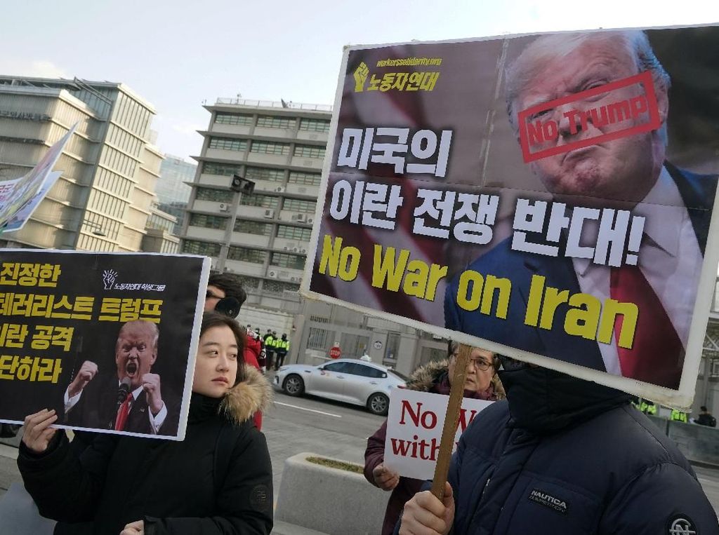 Doa untuk Perdamaian agar Tak Terjadi Perang Dunia Saat Iran Vs USA Bersitegang Doa untuk Perdamaian agar Tak Terjadi Perang Dunia Saat Iran Vs USA Bersitegang