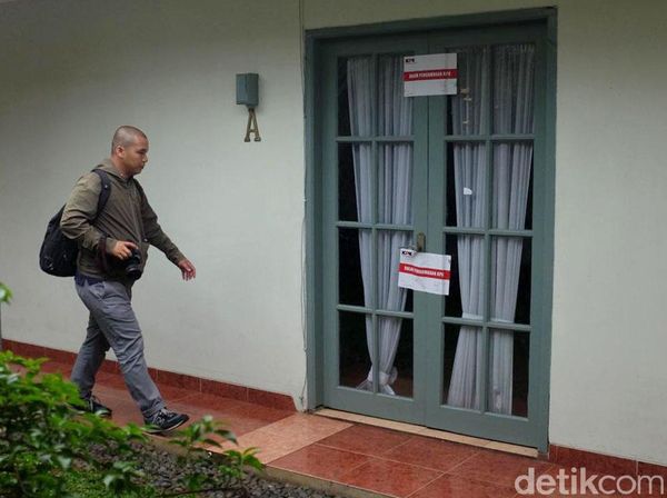 Ruang Kerja Komisioner KPU Wahyu Setiawan yang Disegel KPK