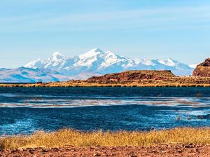 Foto: Danau Tertinggi Dunia yang Kalahkan Gunung Rinjani