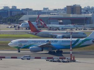 Maskapai Ramai-ramai Batalkan Penerbangan Ke Timteng, Ada Apa?