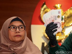 KPK Tunjukkan Uang Suap Komisioner KPU Wahyu Setiawan KPK Tunjukkan Uang Suap Komisioner KPU Wahyu Setiawan