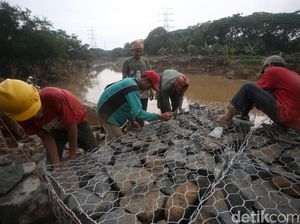 PUPR Kebut Penangkal Banjir Kali Bekasi Rampung 2023 PUPR Kebut Penangkal Banjir Kali Bekasi Rampung 2023