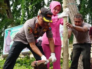 Surabaya Lebih Hijau dengan Penanaman 1.000 Pohon Serentak Hari Ini