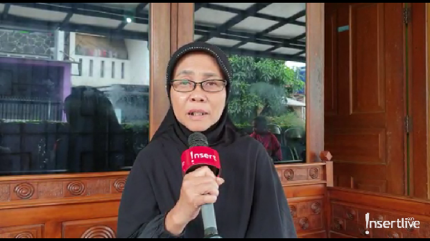 ibu Yani, tetangga Teddy