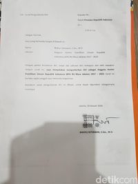 Wahyu Setiawan Serahkan Surat Pengunduran Diri dari Komisioner KPU ke Jokowi