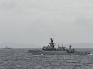 ZEE Adalah Zona Ekonomi Eksklusif: Definisi, Manfaat, Hak, dan Kewajiban RI ZEE Adalah Zona Ekonomi Eksklusif: Definisi, Manfaat, Hak, dan Kewajiban RI