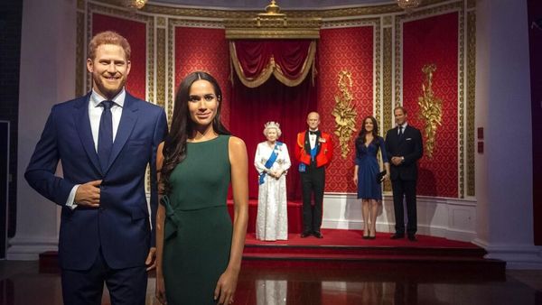 Foto: Patung Harry-Meghan Didepak dari Area Kerajaan di Madame Tussauds