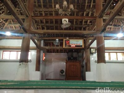 Foto: Masjid Bersejarah Saksi Pemecahan Kesultanan