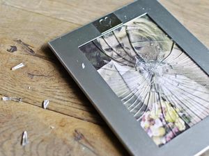 Zodiak Asmara 2 November: Cancer Tak Pernah Ada Kedamaian