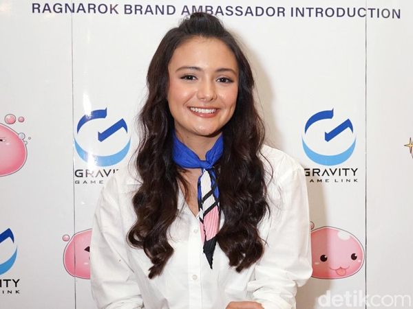 Tiga Tahun LDR, Amanda Rawles Kepikiran Nikah Muda