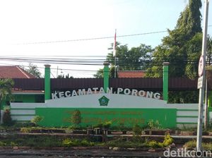 Camat Porong-Sidoarjo Terciduk Saat Lakukan Pungli