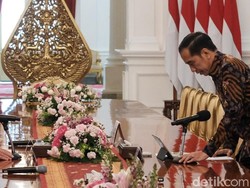 Bertemu Menlu Jepang, Jokowi Ajak Investasi di Natuna