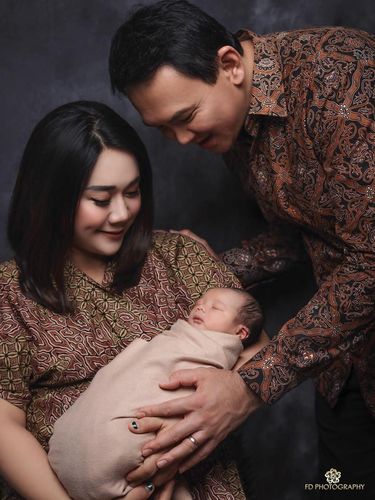 Foto-foto Ahok dan Puput Perkenalkan Anak Serta Harapan Mereka untuk Yosafat