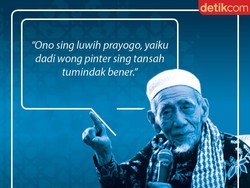 Mbah Moen: Luwih Prayogo Dadi Wong Pinter Sing Tansah Tumindak Bener