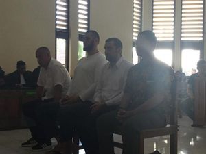 3 WN Bulgaria di Bali Dihukum 7 Bulan Penjara karena Skimming 3 WN Bulgaria di Bali Dihukum 7 Bulan Penjara karena Skimming