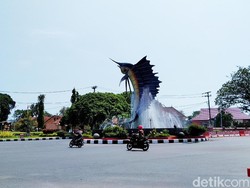 Mengapa Ikan Marlin Jadi Maskot Pangandaran?