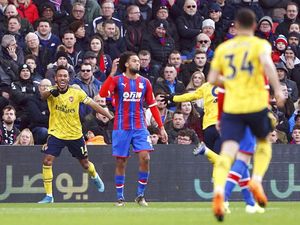 Kala Aubameyang Ulangi Catatan Buruk Arteta: Cetak Gol Lalu Dikartu Merah