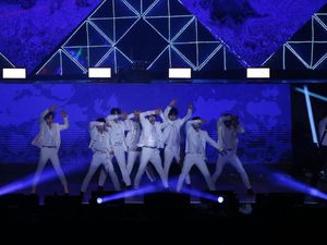 Tutup SS8, Super Junior: Indonesia Very Good! Tutup SS8, Super Junior: Indonesia Very Good!