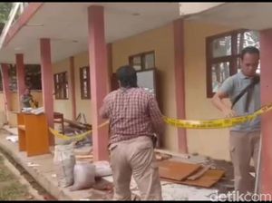 Polisi Investigasi Perpustakaan SMK di Tasikmalaya yang Ambruk