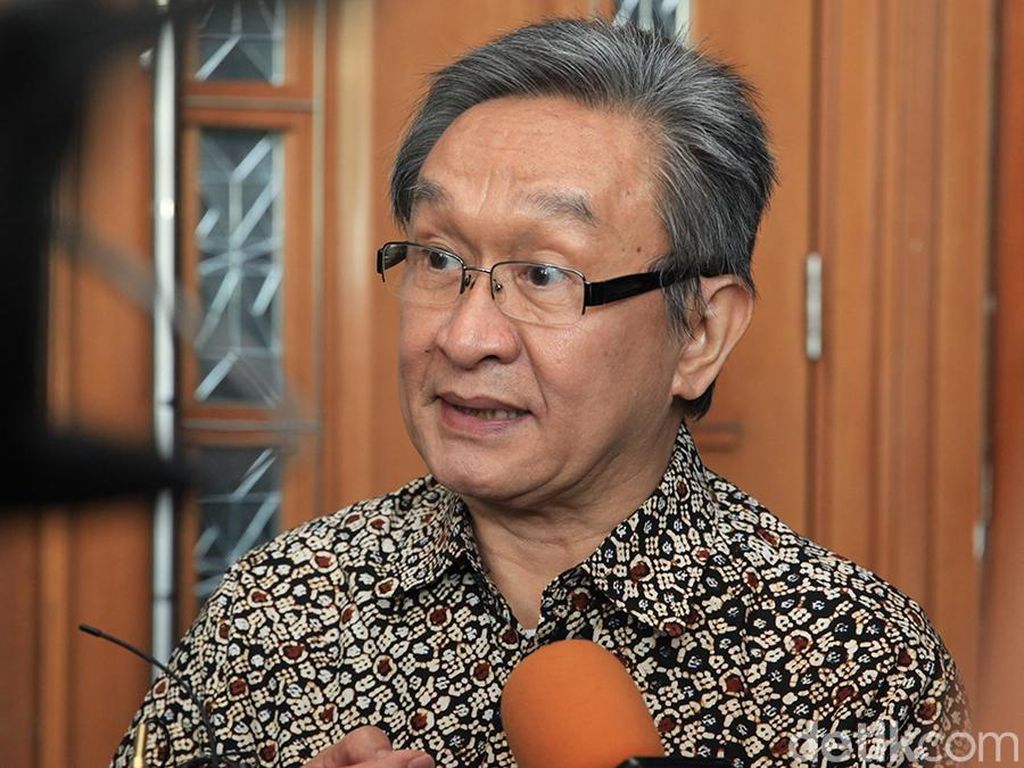 Eks Dirut Perum Perindo Heran dengan Surat Dakwaan Jaksa Eks Dirut Perum Perindo Heran dengan Surat Dakwaan Jaksa