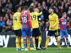 Lakukan Tekel Horor, Aubameyang Pantas Dapat Kartu Merah