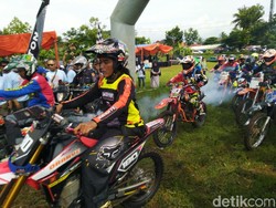 Komunitas Trail Adventure Oranye Ciamis, Uji Adrenalin Sambil Bakti Sosial