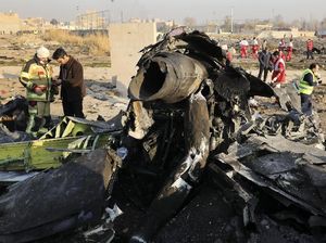 Kotak Hitam Pesawat Ukraina Akhirnya Digarap Bersama