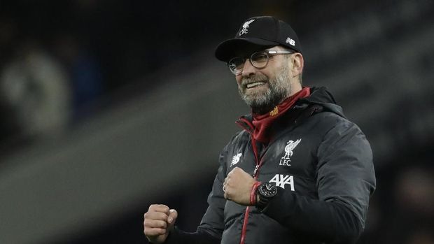 Liverpool's manager Jurgen Klopp celebrates at the end of the English Premier League soccer match between Tottenham Hotspur and Liverpool at the Tottenham Hotspur Stadium in London, England, Saturday, Jan. 11, 2020. Liverpool won 1-0. (AP Photo/Matt Dunham)