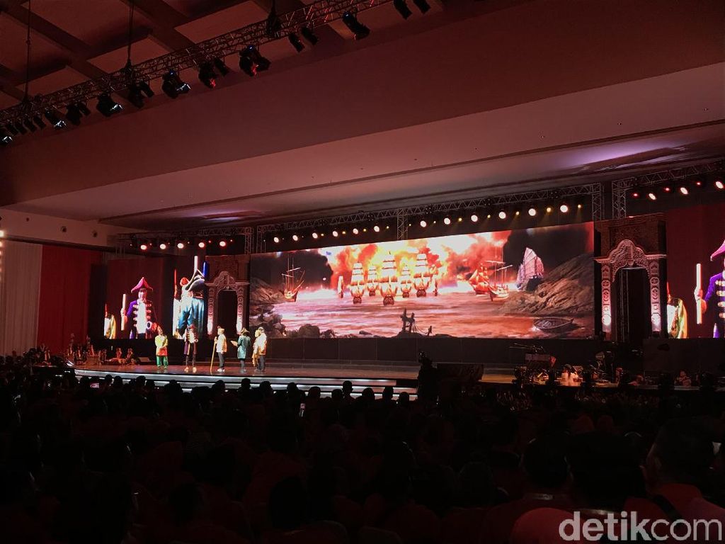 Canda Cak Lontong di Rakernas PDIP: Dana Banjir Saya Kurangi Buat Beli Lem Canda Cak Lontong di Rakernas PDIP: Dana Banjir Saya Kurangi Buat Beli Lem