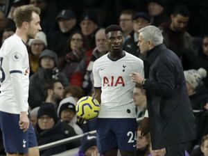 Spurs Tak Bahagia Bersama Mourinho?
