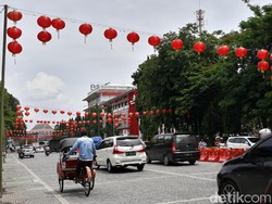 Perayaan Imlek, Ribuan Lampion Hiasi Solo Selama Sebulan