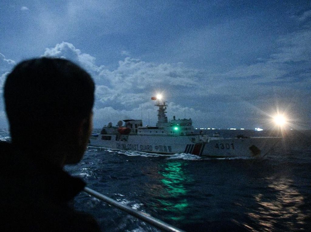 Jokowi Ingin Semua Kementerian dan Lembaga Kompak soal Natuna Jokowi Ingin Semua Kementerian dan Lembaga Kompak soal Natuna