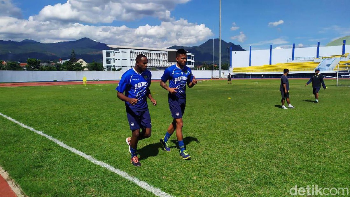 Joel Vinicius dicoret Persib Bandung. (Foto: Dony Indra Ramadhan/Detikcom)