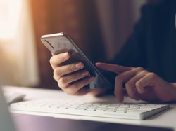 Netizen Keluhkan Kesulitan Isi Pulsa Telkomsel