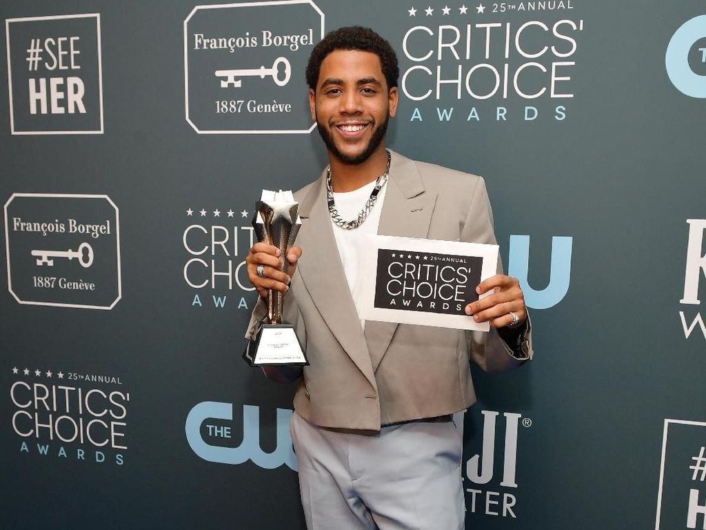 Daftar Lengkap Pemenang Critics Choice Awards 2020