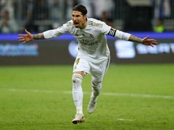 Sergio Ramos Mengeksekusi Penalti dengan Kaki Cedera