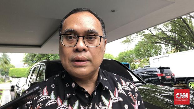 Hikmahanto Juwana dikenal sebagai guru besar dan pengamat hukum internasional sebelum dipercaya menjabat sebagai Rektor Unjani
