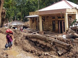 Korban Banjir-Longsor Lebak Butuh Bantuan