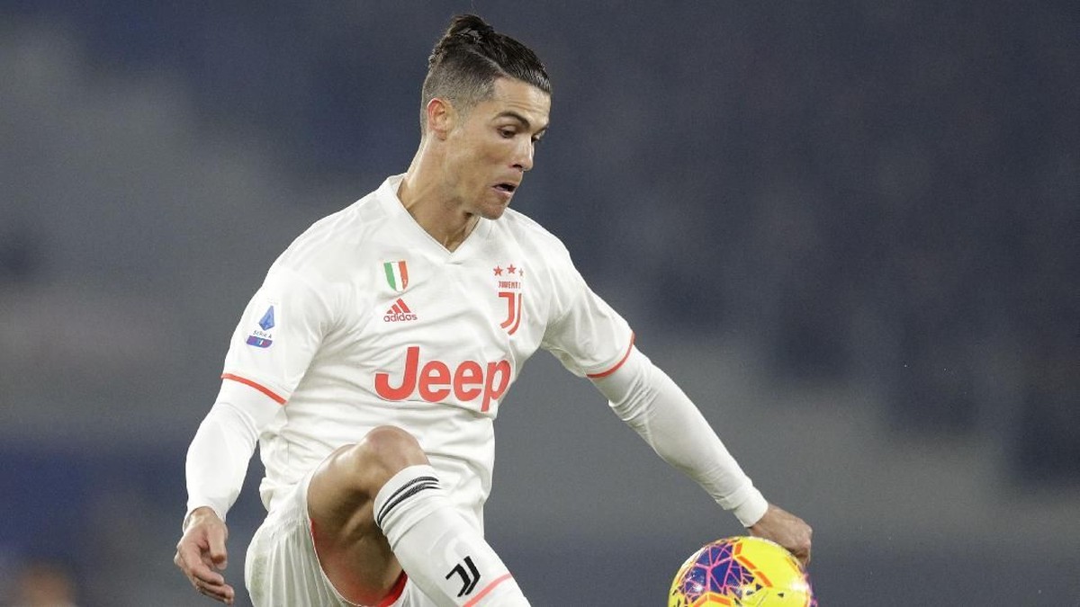 Cristiano Ronaldo menunjukkan aksi memukau di laga Juventus kontra AS Roma (Foto: AP Photo/Andrew Medichini)