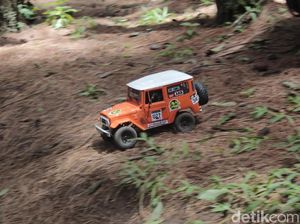 Mobil Mainan Penakluk Segala Medan, Mulai Rp 500 Ribuan
