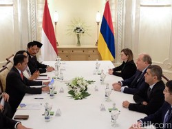 Bertemu Presiden Armenia, Jokowi Minta Akses Bebas Visa untuk WNI