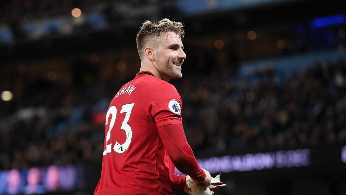 Luke Shaw cedera lagi dan kemungkinan absen lama (Michael Regan/Getty Images)