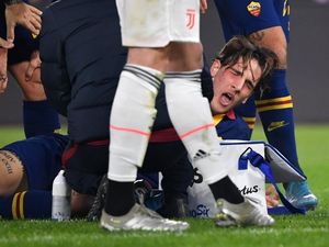 Roma Kalah, Zaniolo Cedera Parah