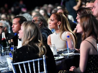 Wajah Cemas dan Tegang Para Nominasi Critics Choice Awards