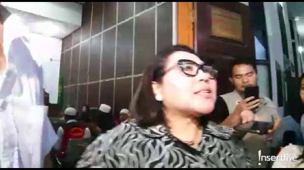 Nunung saat menjadi saksi di Pengadilan Jakarta Selatan