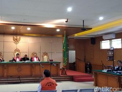 Iwa Karniwa Buat Banner Pilgub Jabar Pakai Duit Suap Meikarta