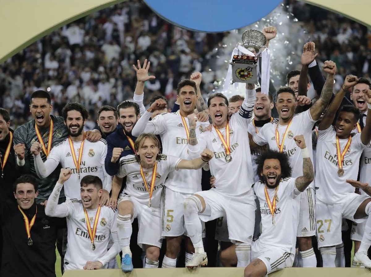 Real Madrid jadi juara Piala Super Spanyol setelah menang adu penalti atas Atletico Madrid (AP Photo/Hassan Ammar)