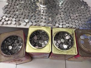 Yamaha Nmax Ditebus Pakai Koin Seribuan di Banyuwangi Yamaha Nmax Ditebus Pakai Koin Seribuan di Banyuwangi