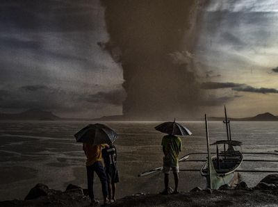 FOTO: Melihat Lagi Dahsyatnya Erupsi Taal Volcano di Filipina