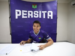 Hamka Hamzah Jadi Pemain Persita Tangerang